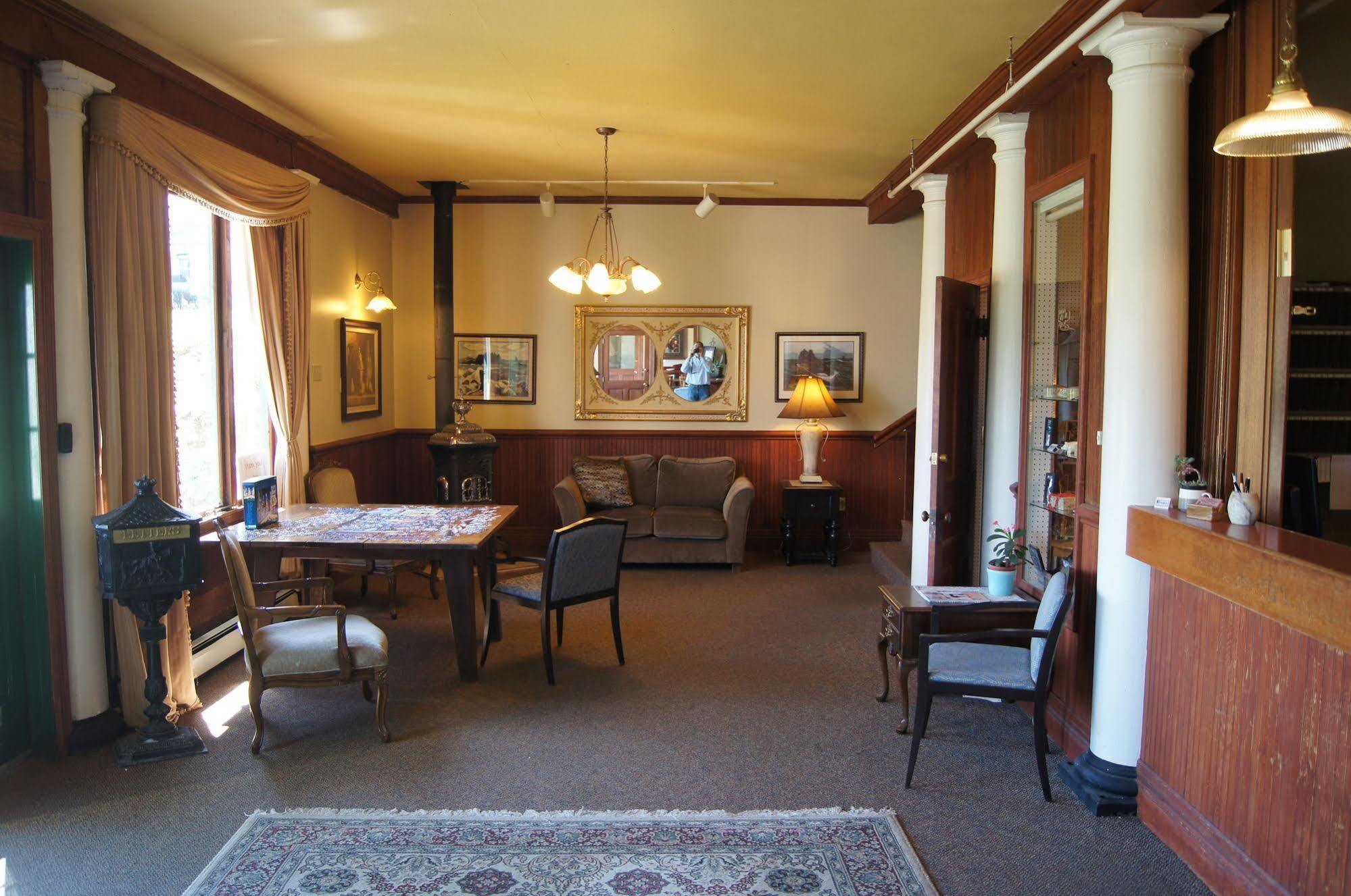 היינס Hotel Halsingland מראה חיצוני תמונה