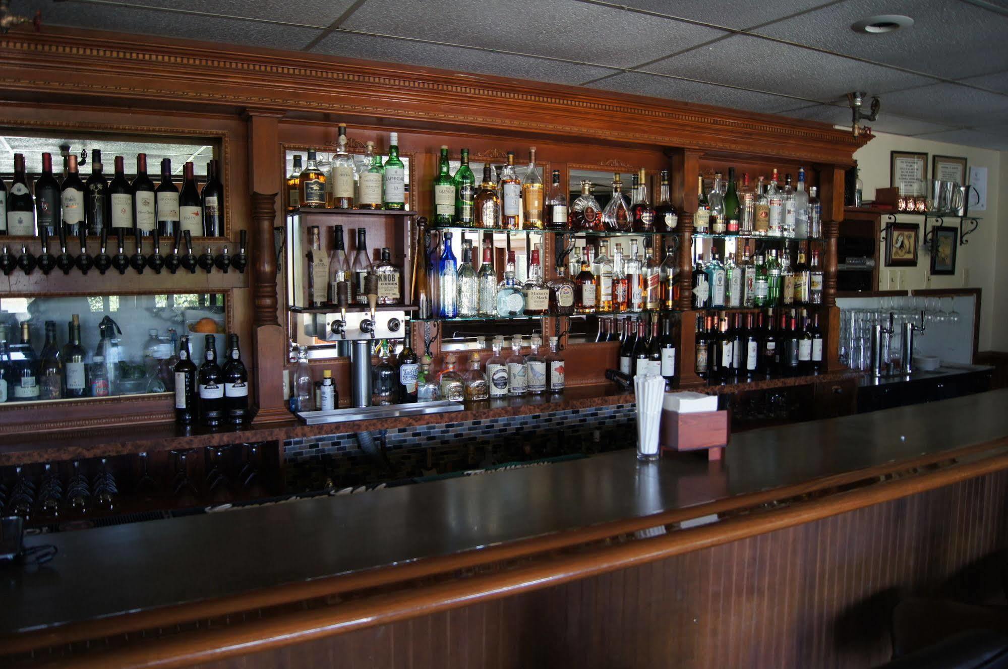 היינס Hotel Halsingland מראה חיצוני תמונה